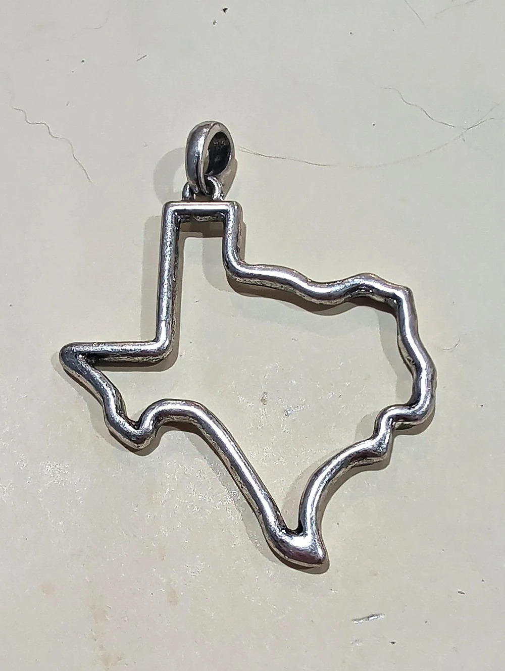 Texas-shaped pendant Silver-Tone Pendant Necklace
